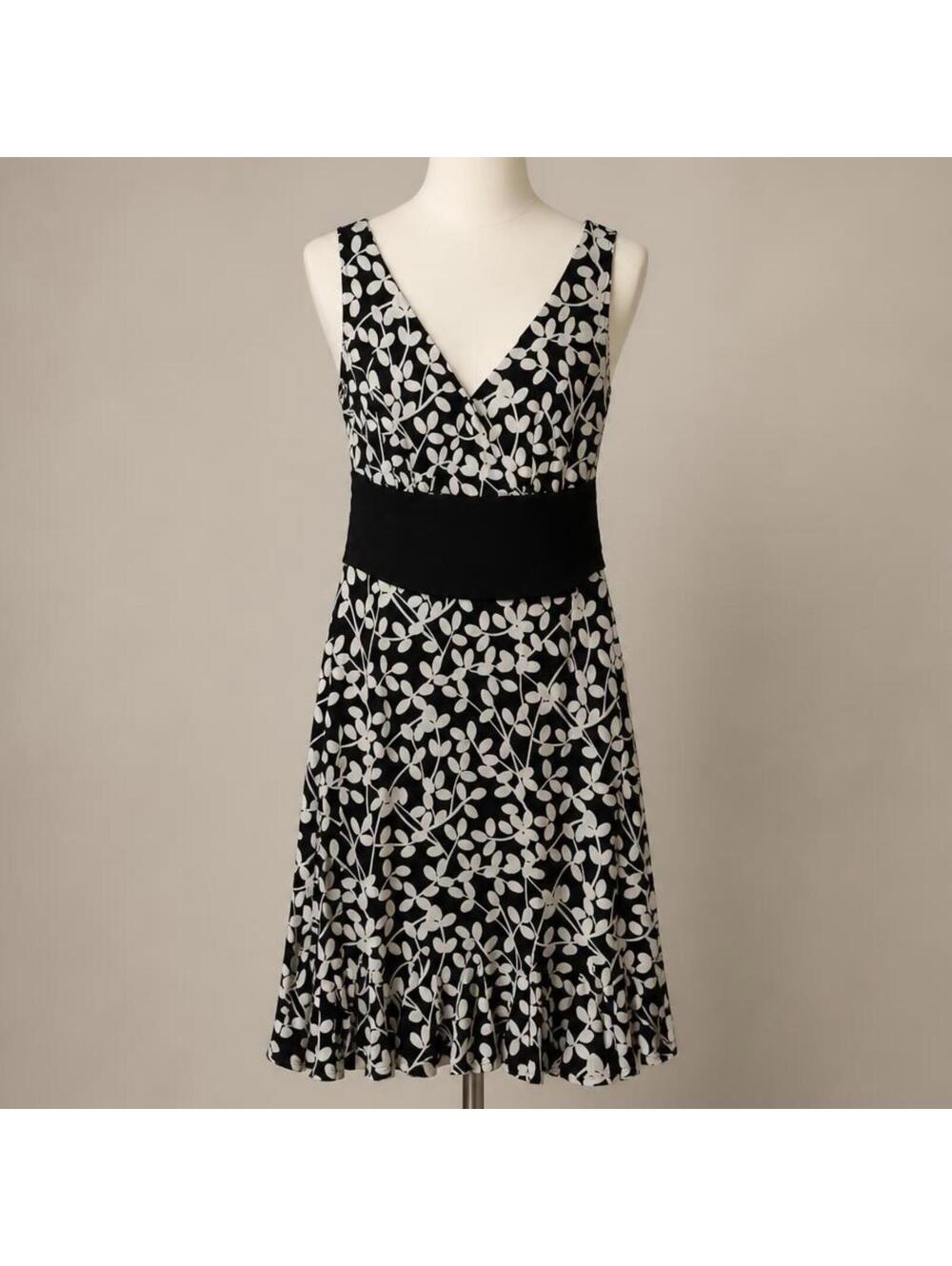 White House Black Market Black and White Floral V-Neck Dress Size L